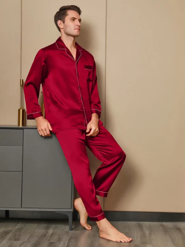 100% mulberry silk men's Long Sleeve Pajamas Set with outlines silhouette