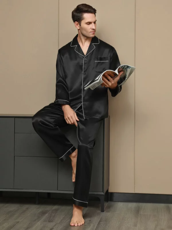 100% mulberry silk men's Long Sleeve Pajamas Set with outlines silhouette