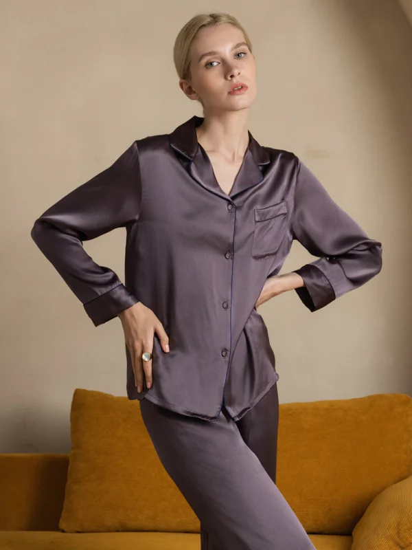 100% mulberry silk Women's Long pure silk satin Pajamas Set with outlines silhouette