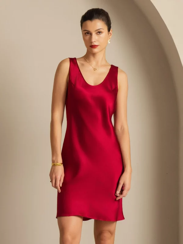 Women's mulberry Silk Sleeveless U-Neck Short Nightgown & Lounge dress