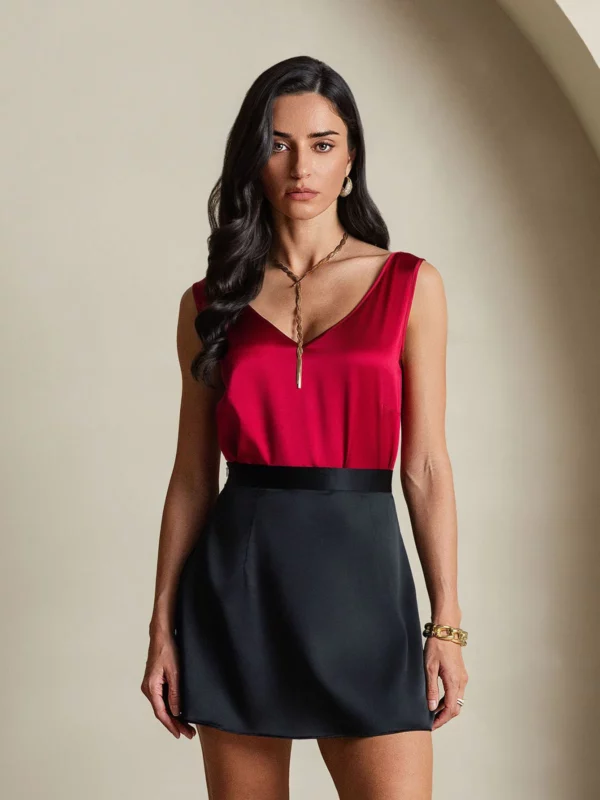 Women's 19Momme Silk Sleeveless V Neck Satin Tank Top with V Back Design