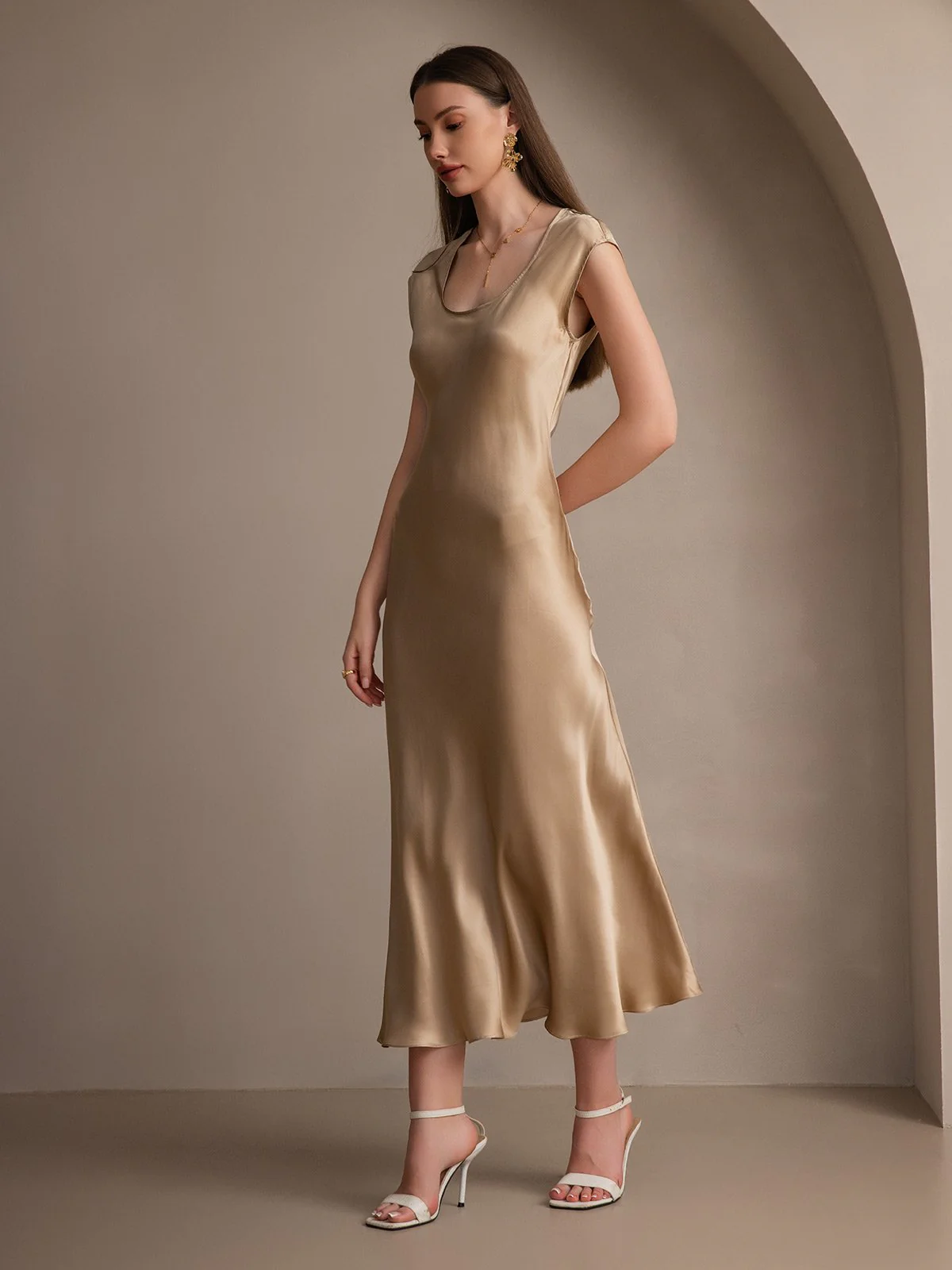 19Momme mulberry Silk Cap Sleeve Round Neck Midi Dress - Image 2