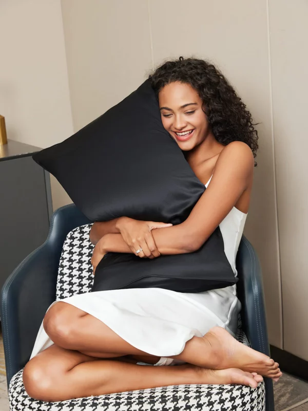 30Momme Luxurious 100% mulberry Silk Pillowcase - Envelope