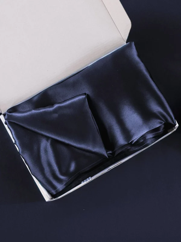 30Momme Luxurious 100% mulberry Silk Pillowcase - Envelope
