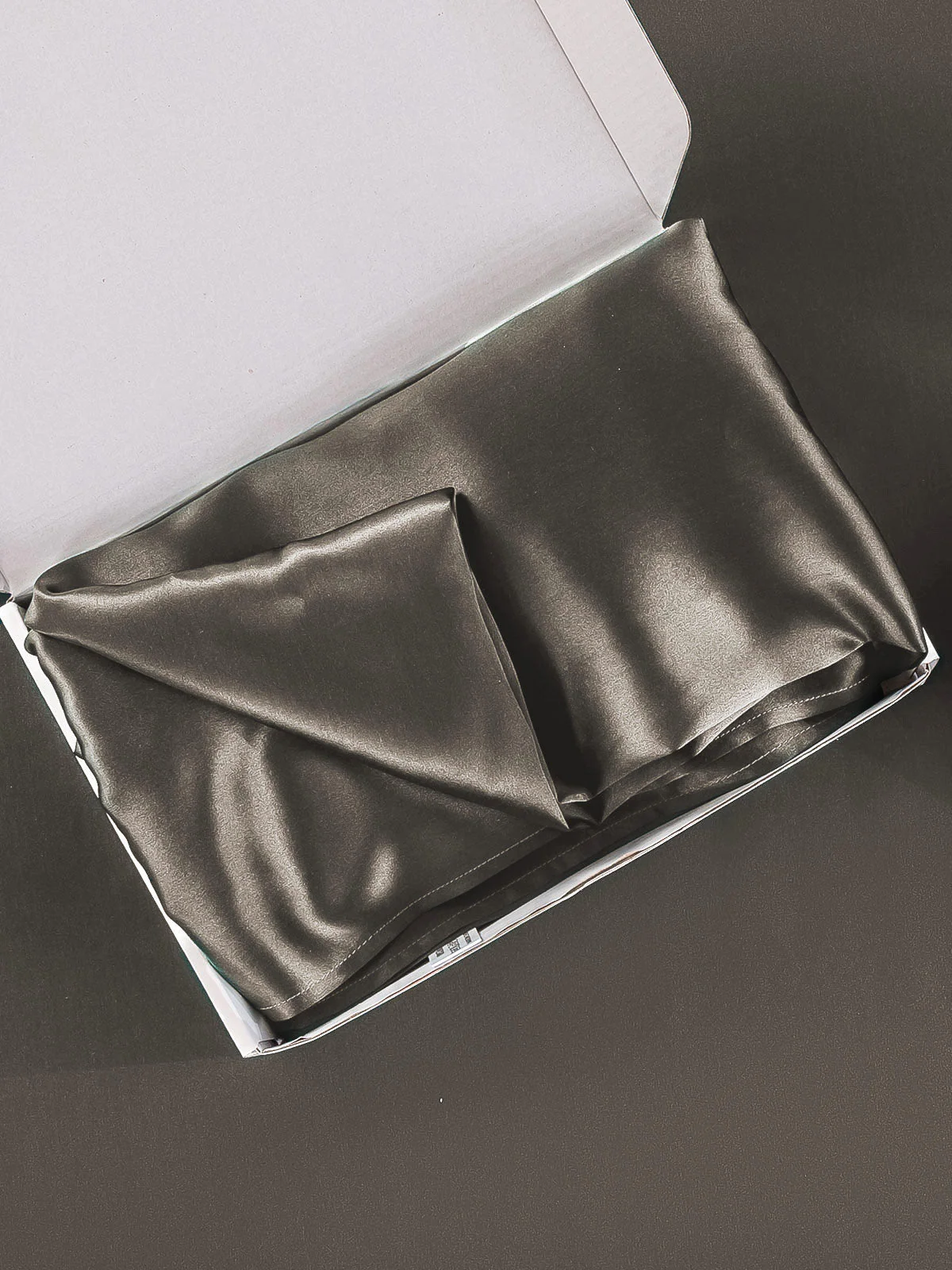 30Momme Luxurious 100% mulberry Silk Pillowcase - Envelope - Image 6
