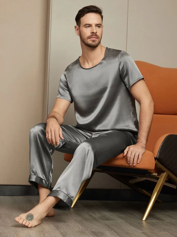 100% mulberry Silk Short Sleeve Round Neck Men's Pajamas Set with Pants