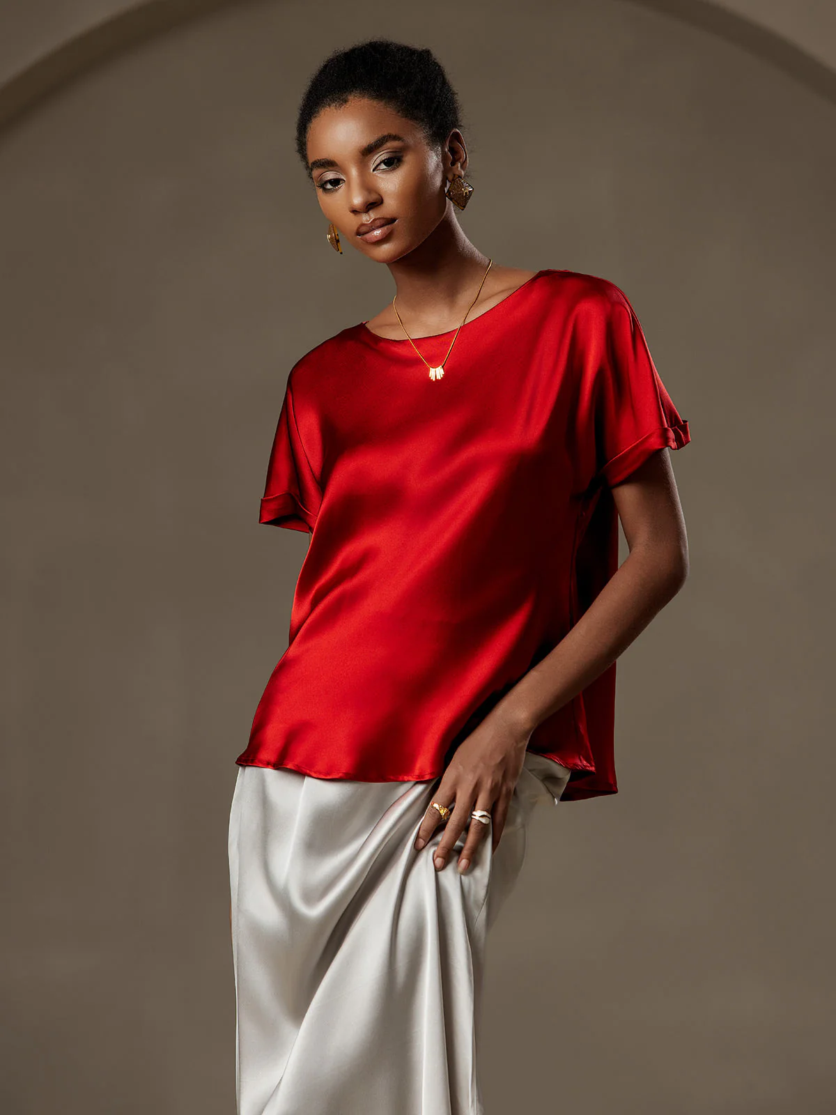 19Momme mulberry Silk Short Sleeve Boat Neck Women