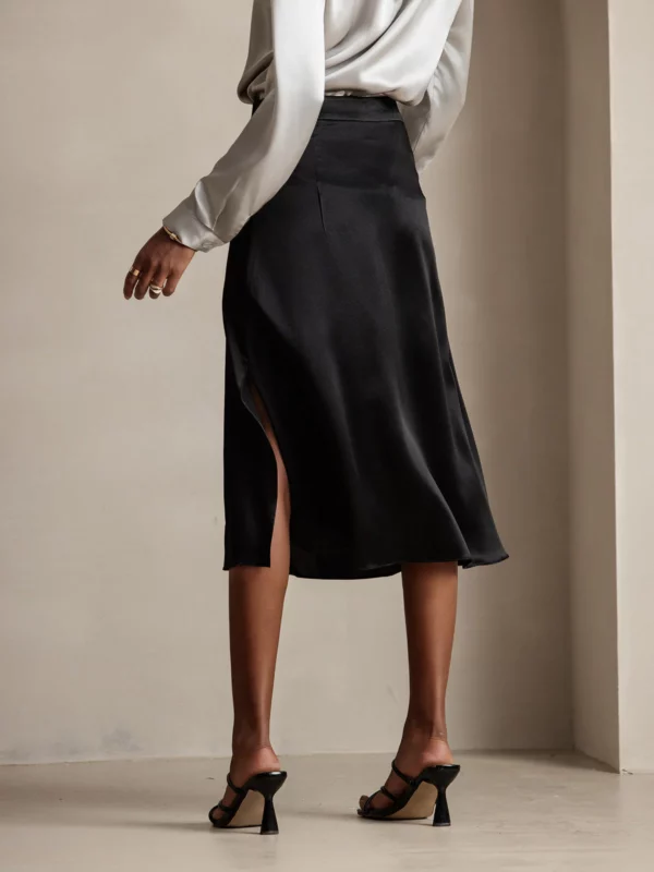 19 momme Mulberry Silk A Line Long Slit satin Skirt with Zipper Design